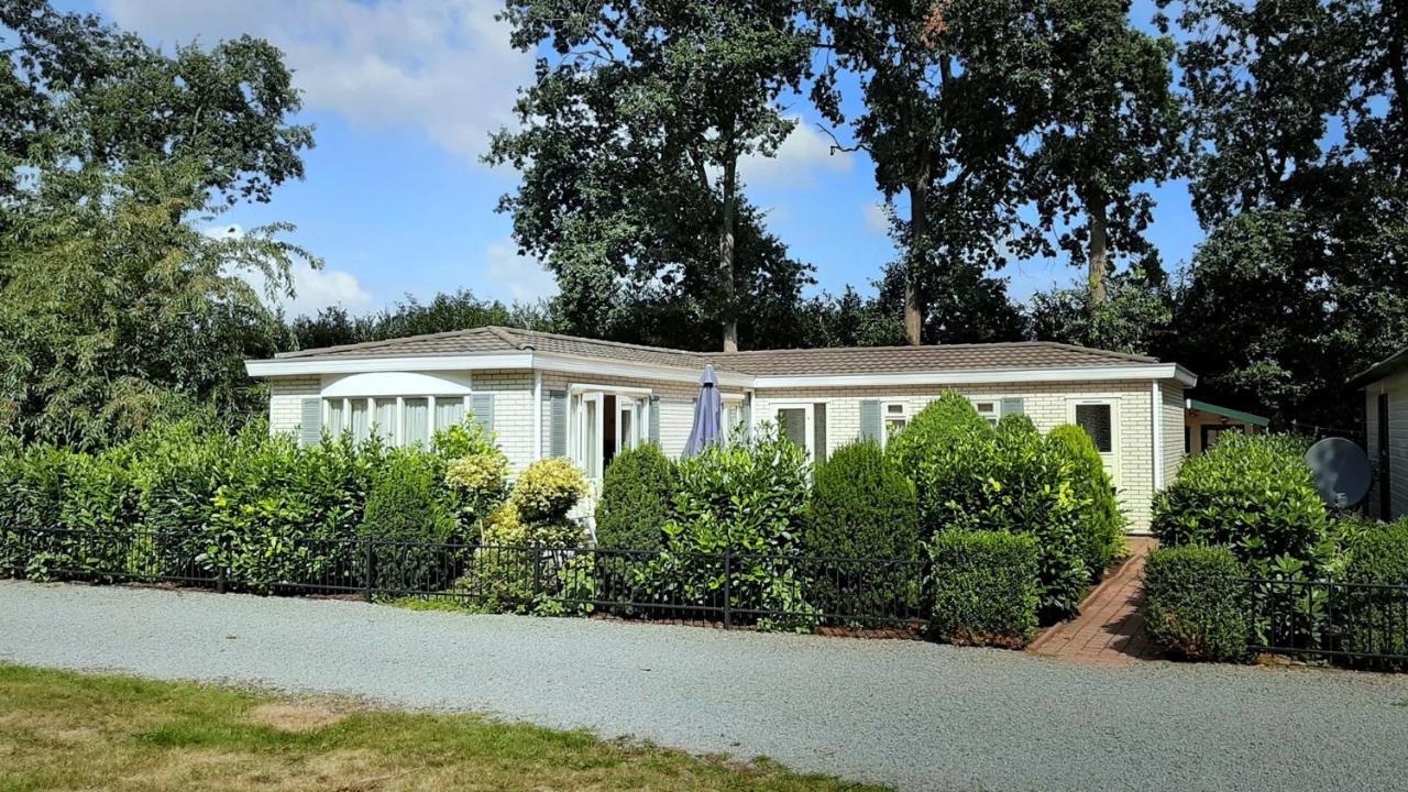 Chalet 42 'Vuursteenberg' Bospark Ijsselheide Zwolle Hattemerbroek Экстерьер фото